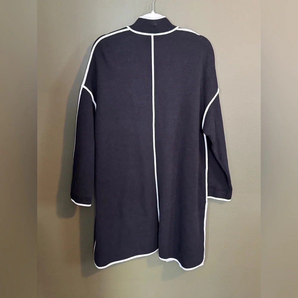 Nieman Marcus Exclusive Cardigan NWOT - Picture 5 of 5